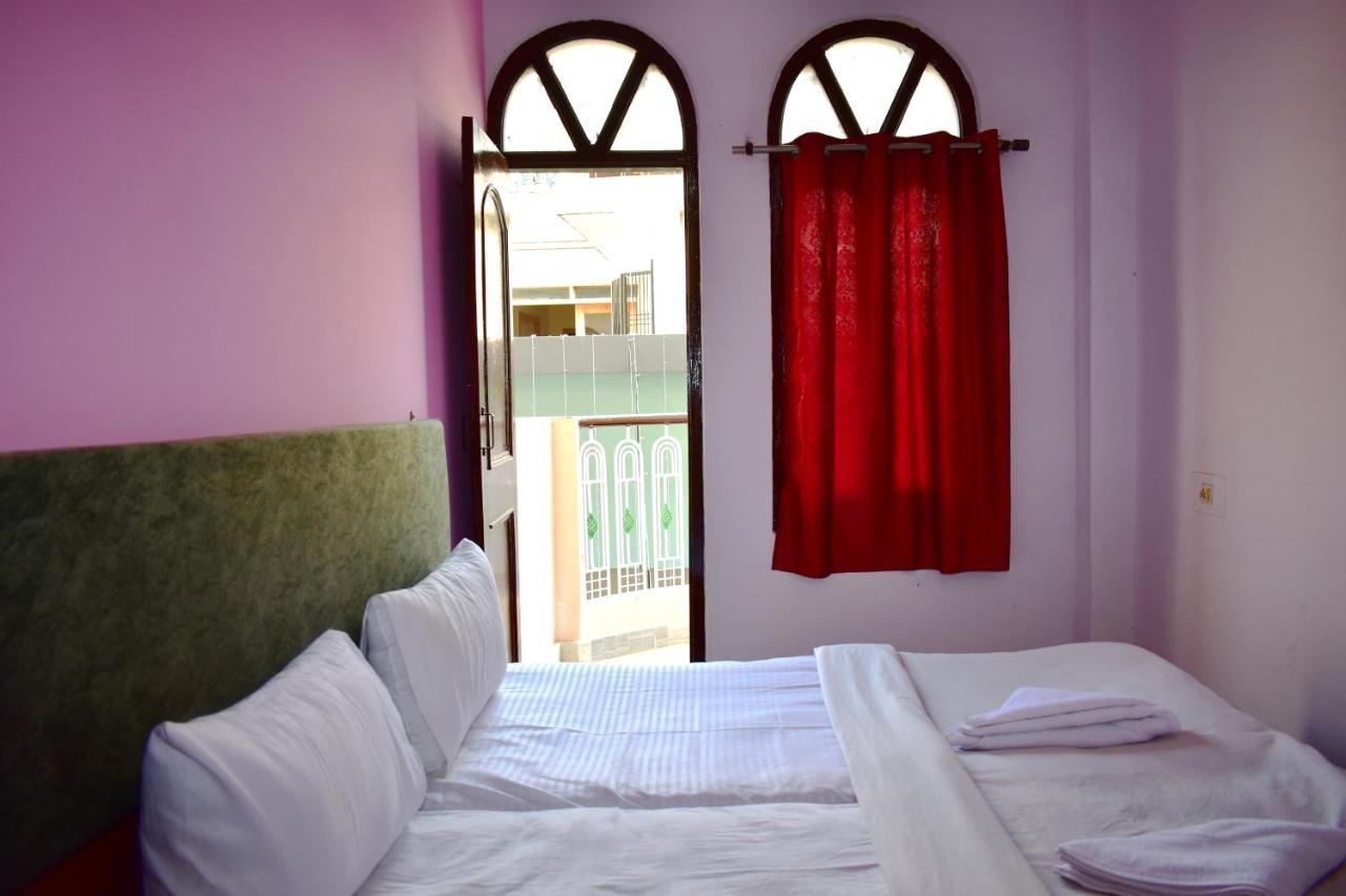 Sandhya Guest House Varanasi Near Ganga River エクステリア 写真
