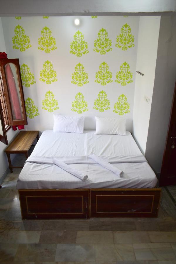 Sandhya Guest House Varanasi Near Ganga River エクステリア 写真