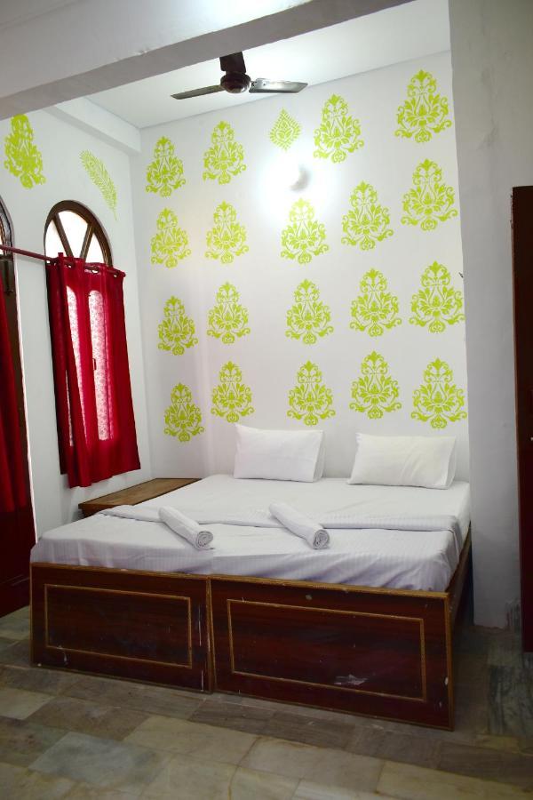 Sandhya Guest House Varanasi Near Ganga River エクステリア 写真
