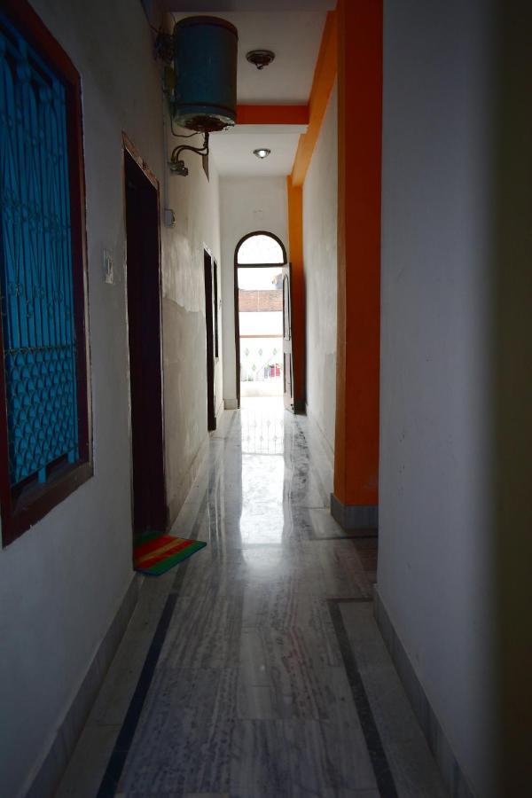 Sandhya Guest House Varanasi Near Ganga River エクステリア 写真