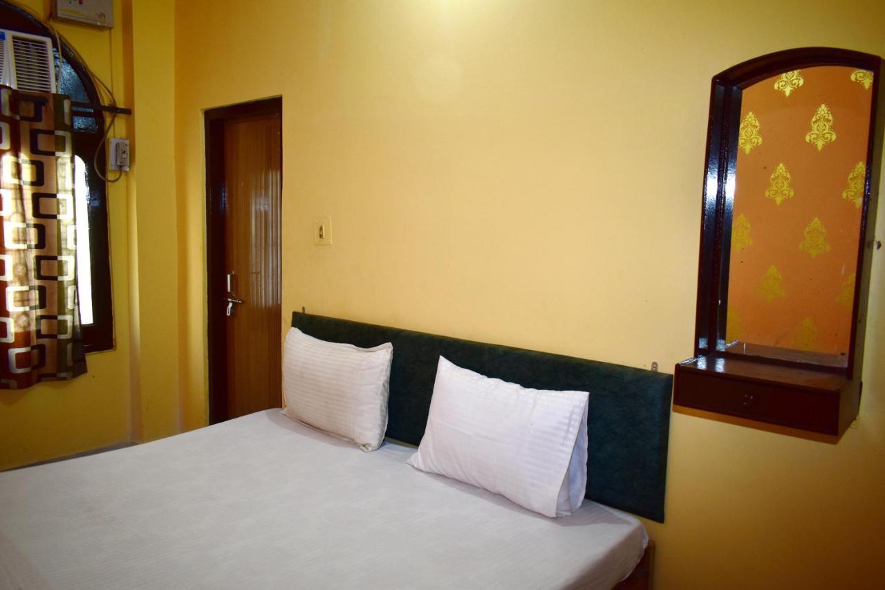 Sandhya Guest House Varanasi Near Ganga River エクステリア 写真