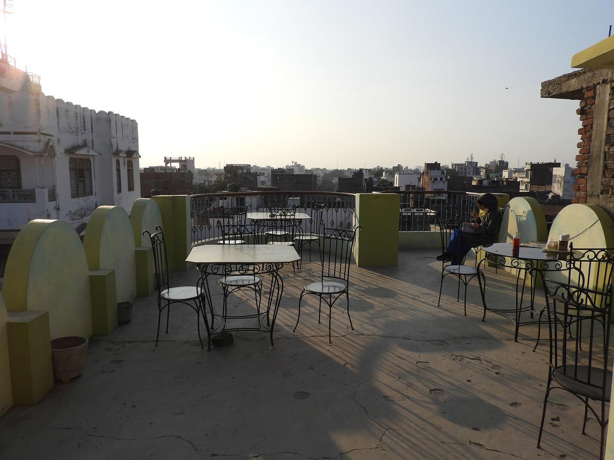 Sandhya Guest House Varanasi Near Ganga River エクステリア 写真