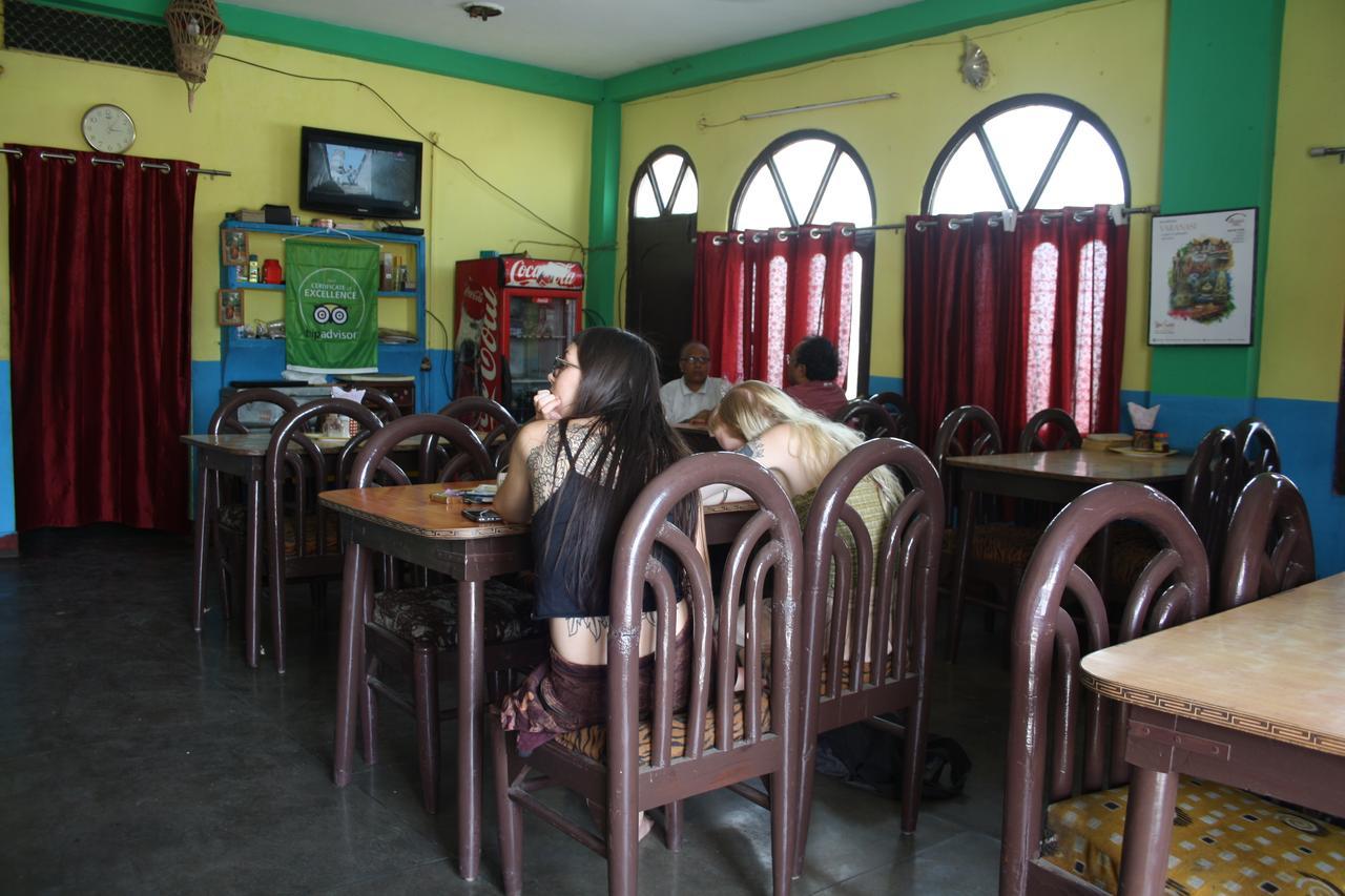 Sandhya Guest House Varanasi Near Ganga River エクステリア 写真